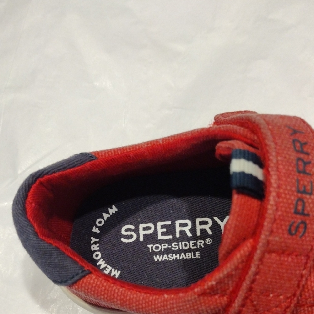 Sperry Boys Comfortable And Stylish Red Canvas Sneakers - Picture 4 of 7